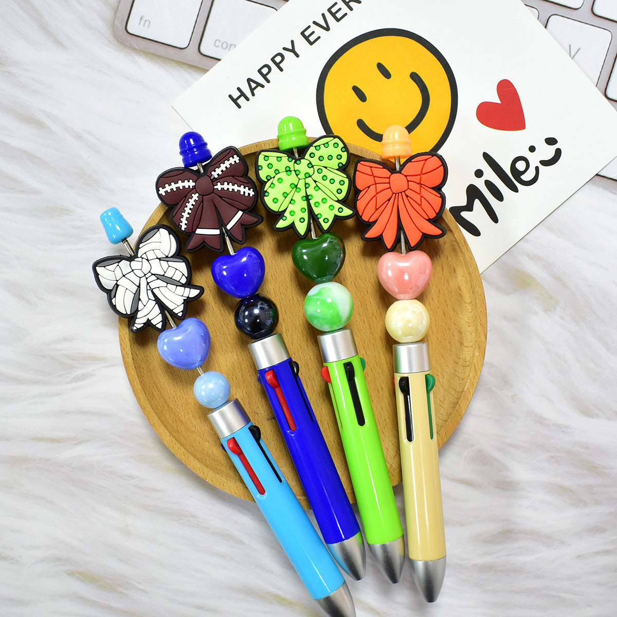 Wholesale Random 100pcs/pack  DIY Bow Beaded Pen Jewelry Soft Rubber Beaded Accessories